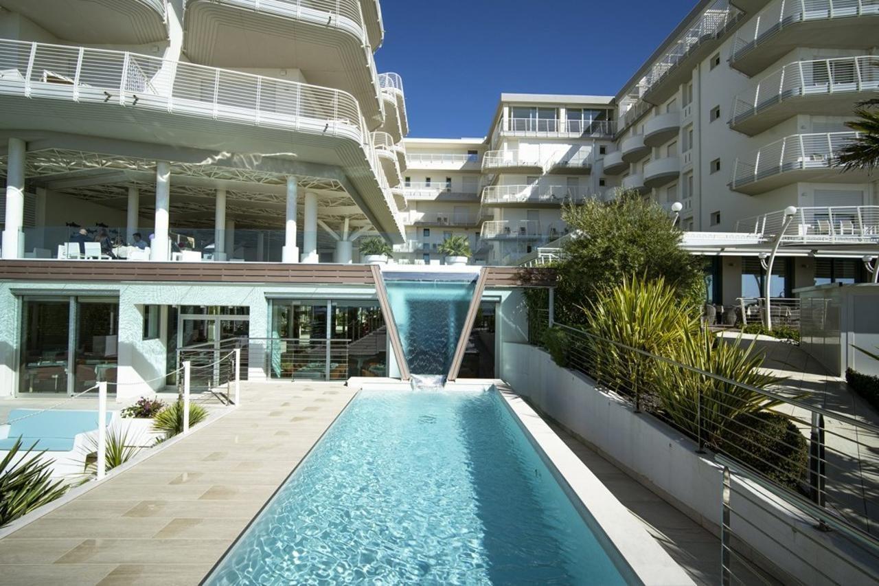 Hotel Le Soleil Лидо ди Йезоло Екстериор снимка