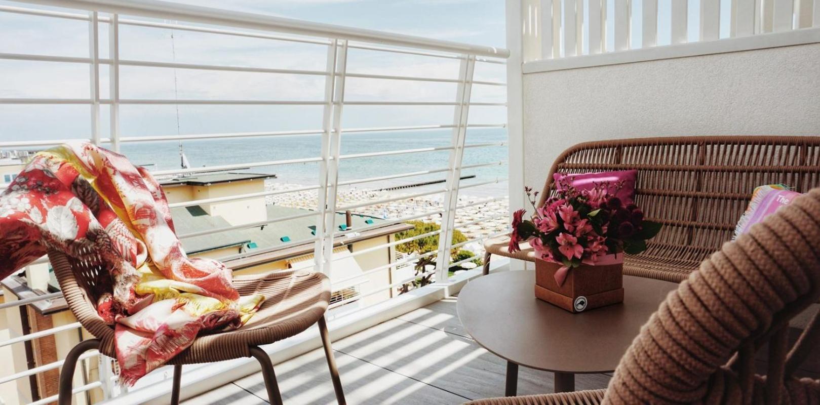 Hotel Le Soleil Лидо ди Йезоло Екстериор снимка